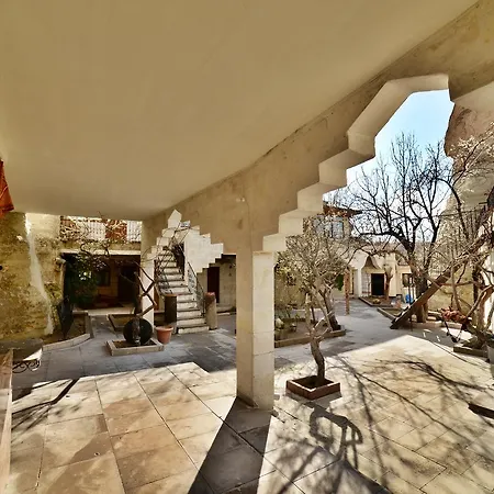 Cave Seasons Deluxe Готель типу 