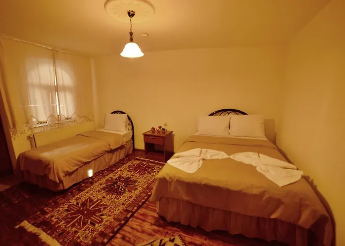 Cave Seasons Deluxe 2* גורמה