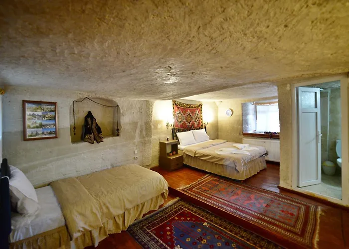 Cave Seasons Deluxe 2* גורמה