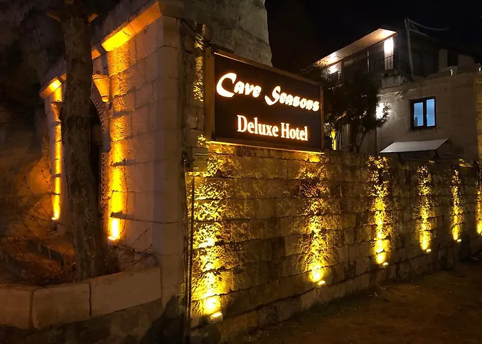 Cave Seasons Deluxe Bed & Breakfast 2*