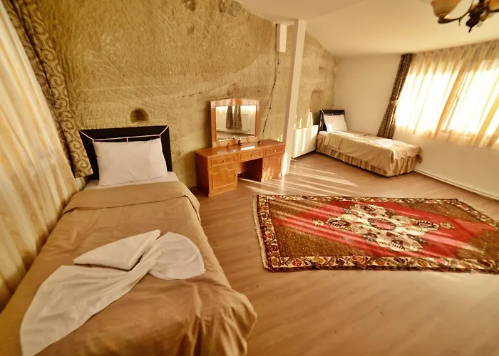 Cave Seasons Deluxe 2* גורמה