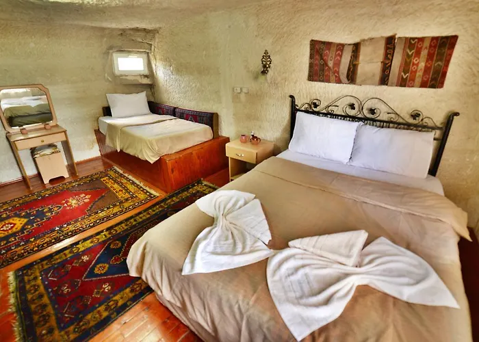 Cave Seasons Deluxe 2* Goreme