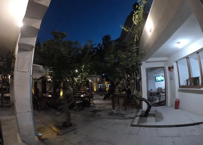 Cave Seasons Deluxe Goreme